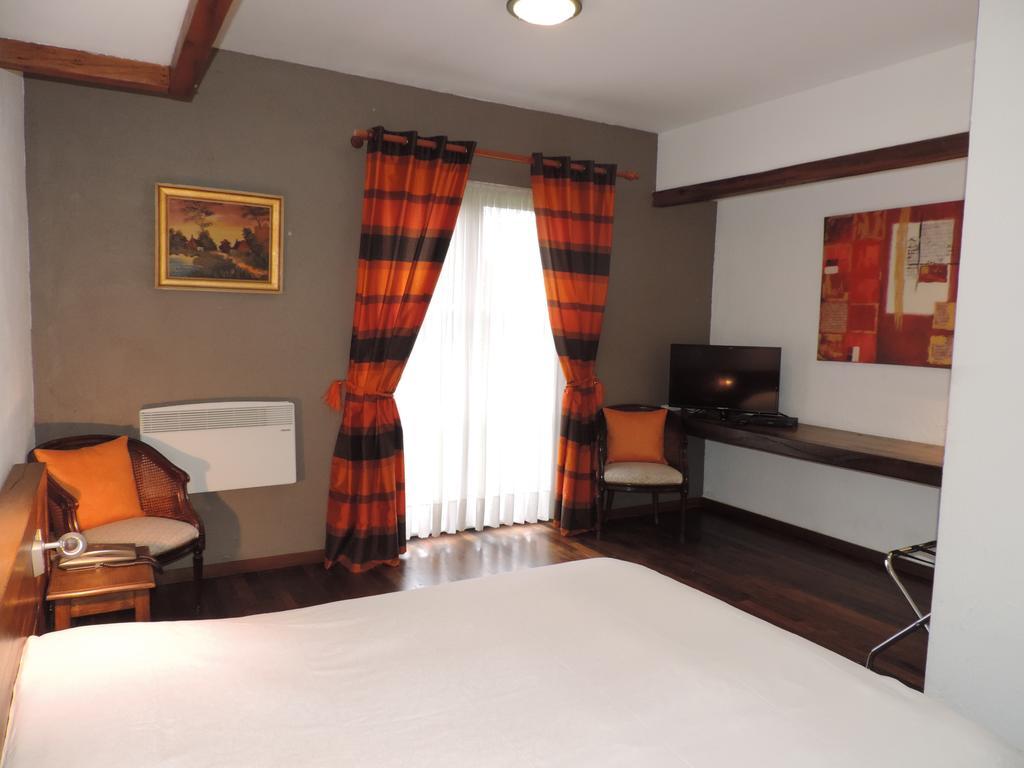 Hotel 'T Fornuis Ternat Стая снимка